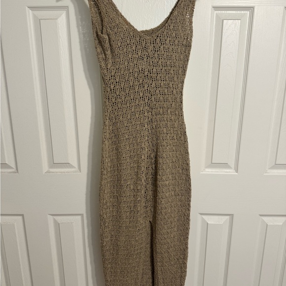 Chic Tan Knit Sleeveless Midi Dress - Picture 6 of 7